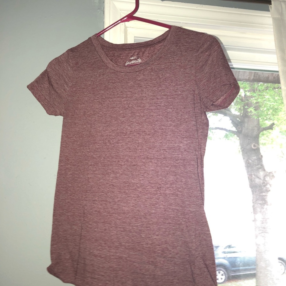 Maroon shirt sleeve shirt